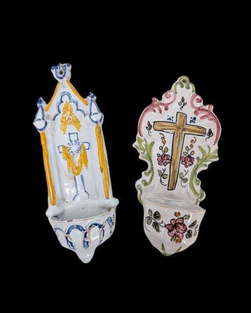 Geïnspireerd door de antieke stijl Wijwatervat (2) -, Antiquités & Art