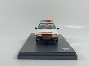 Triple 9 Collection 1:43 - Model sedan - Volvo 440, Hobby en Vrije tijd, Nieuw