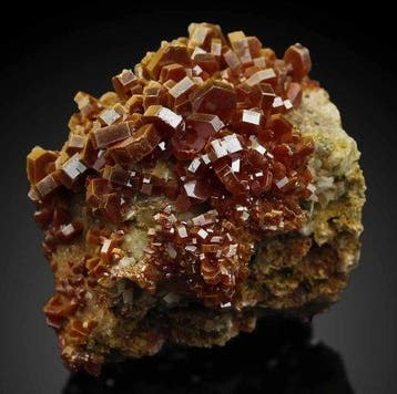 Perfect! Rood Bloed VANADINITE op Matrix Extraordinary