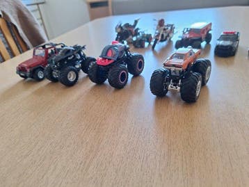 Hot Wheels, Matchbox 1:64 - Modelauto (300) - Gemischte