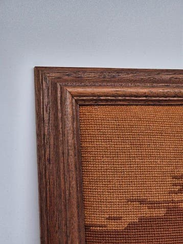 Holzrahmen – Bilderrahmen mit Stickbild Stillleben – Braun -