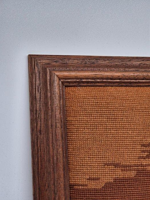 Holzrahmen – Bilderrahmen mit Stickbild Stillleben – Braun -, Antiquités & Art, Curiosités & Brocante