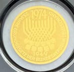 Tsjaad. 3000 Francs ND 5 Deutsche Mark +10 Pfennig, oro (2, Timbres & Monnaies