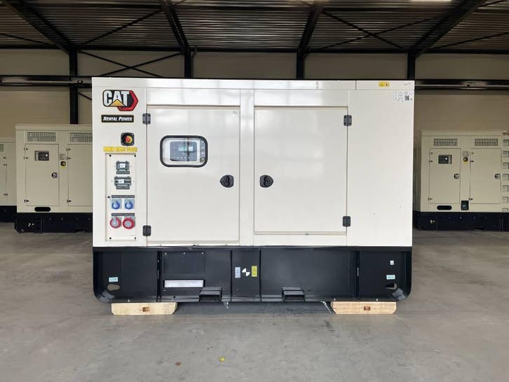 CAT XQP115 - Generator 115 kVA Stage V - DPX-18125, Zakelijke goederen, Machines en Bouw | Aggregaten, Ophalen of Verzenden