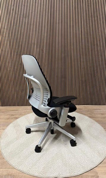 Refurbished Steelcase Leap V2 Platinum, Huis en Inrichting, Bureaustoelen, Verzenden, Zwart, Zo goed als nieuw, Bureaustoel