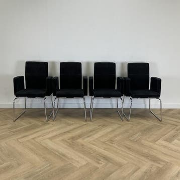 Design set van 4 stuks Pub & Club by Bulo vergaderstoelen,