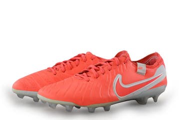 Nike Voetbalschoenen in maat 43 Rood, Kleding | Heren, Schoenen, Overige kleuren, Verzenden, Nike, Zo goed als nieuw