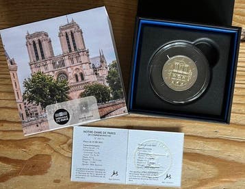 France. 2 Euro 2025 Notre Dame de Paris (2 stuks) Proof +