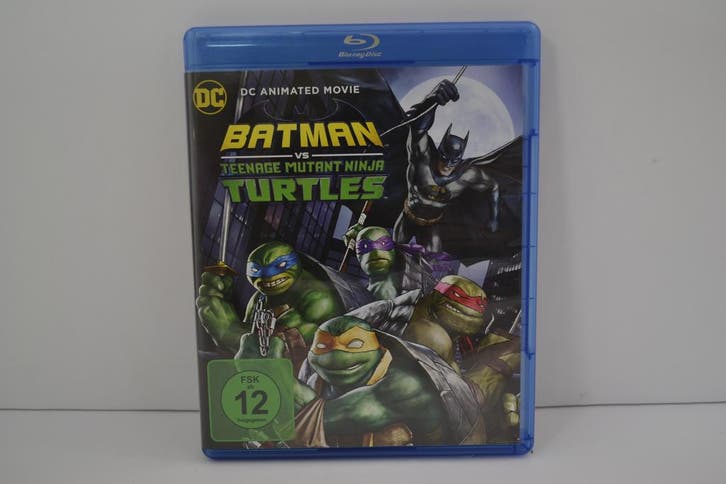 Batman vs Teenage Mutant Ninja Turtles (BLU-RAY), CD & DVD, DVD | Autres DVD