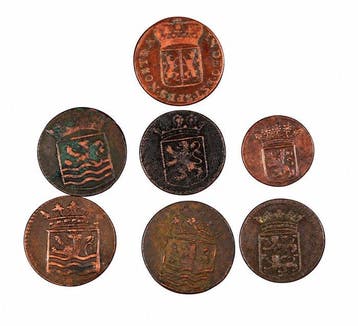 Pays-Bas. Lot of 7 VOC Copper Duits and ½ Duit – 1740–1791 –