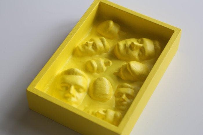 Exposito - Yellow box, Antiek en Kunst, Kunst | Designobjecten