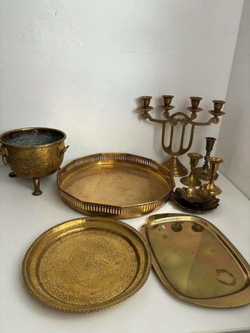 Themacollectie - Set van messing schalen en kandelaars.