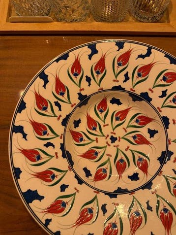 Mehmet Gursoy iznik bord - Mehmet Gursoy - Bord - Keramiek -