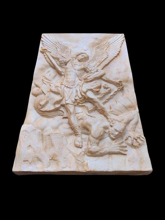 sculptuur, Bassorilievo  San Michele Arcangelo  - 38 cm -, Antiek en Kunst, Antiek | Boeken en Manuscripten