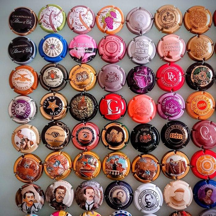 Champagne capsules (100) - Metaal - Champagnecapsules, Antiquités & Art, Antiquités | Jouets