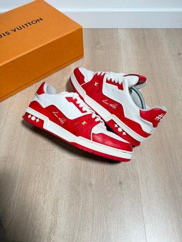 Louis Vuitton - Sneakers - Maat: EU 44