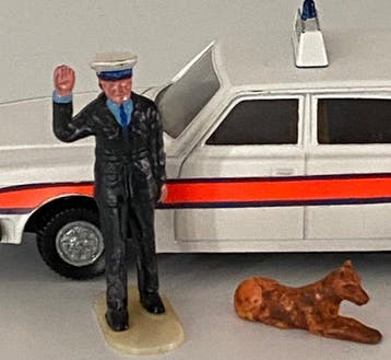 Dinky Toys 1:35 - Voiture miniature - Volvo 240 stationwagen, Nieuw