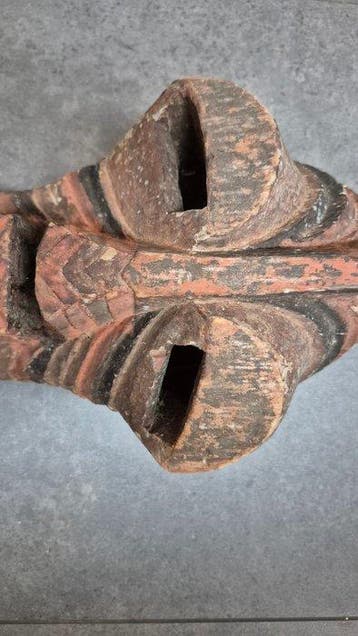 Un impressionnant masque Kifwebe en bois du peuple Songye, Antiek en Kunst, Kunst | Niet-Westerse kunst