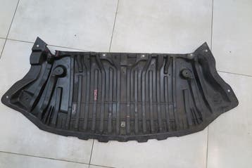 Mercedes W212 onder bumper bescherming 2125243630, Auto-onderdelen, Verzenden, Gebruikt
