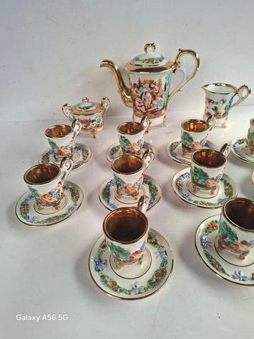 Koffieservies (23) - capodimonte - Keramiek