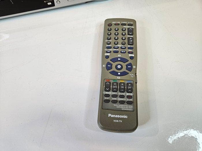 Panasonic - NV-SJ220EG-S Cassetterecorder-speler, Collections, Appareils photo & Matériel cinématographique