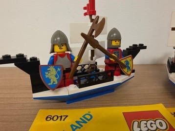 Lego Set - Classic, Castle - 2x 6017 - Kings Oarsmen