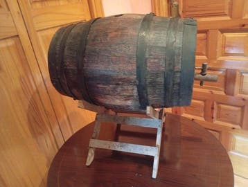 Baril - Bois, Métal - tonneau en bois
