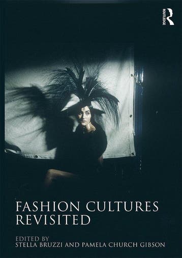 Fashion Cultures Revisited 9780415680066 Stella Bruzzi, Boeken, Verzenden, Gelezen, Stella Bruzzi