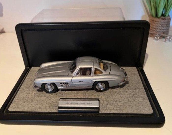 Franklin Mint 1:24 - Modelauto - Mercedes-Benz 300 SL 1954 -, Hobby & Loisirs créatifs, Voitures miniatures | 1:5 à 1:12