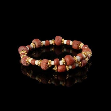 Oud-Romeins, Keizerrijk Armband met Romeinse rode glazen