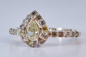 Zonder minimumprijs - Ring - 14 karaat Geel goud - 0.73ct.