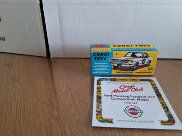 Corgi 1:43 - Modelauto - Ford Mustang Fastback 2+2, Nieuw
