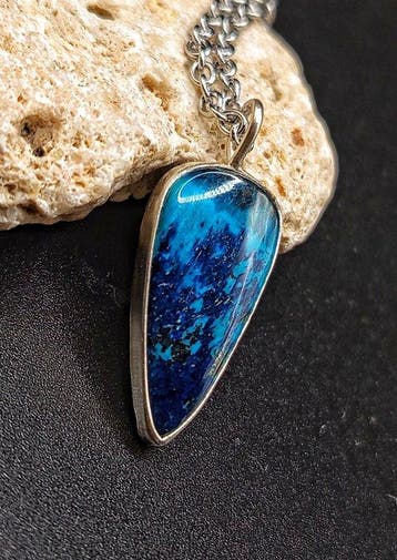 Bijou artisanal Lennie en argent 925 avec azurite de