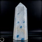 K2-obelisk uit Madagaskar – Het blauw van wijsheid in de