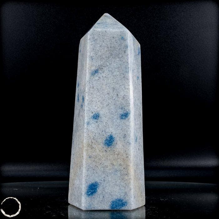 K2-obelisk uit Madagaskar – Het blauw van wijsheid in de, Collections, Minéraux & Fossiles
