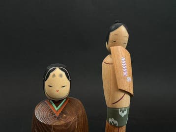 Paar van fijne Japanse creatieve kokeshi-poppen van Chika
