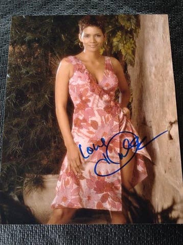 James Bond 007: Die Another Day - Lot of 2 - Halle Berry, Collections