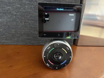 Bang & Olufsen - Beo5 + Docking Station Afstandsbediening, Nieuw