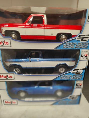 Maisto 1:18 - Voiture de sport miniature (3) - Pontiac, Nieuw