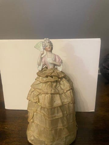 Beeldje - Porcelain half-doll pincushion (pincushion doll) -