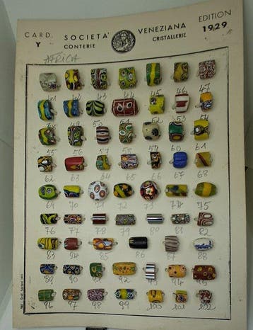 Échantillon de perles du commerce africain