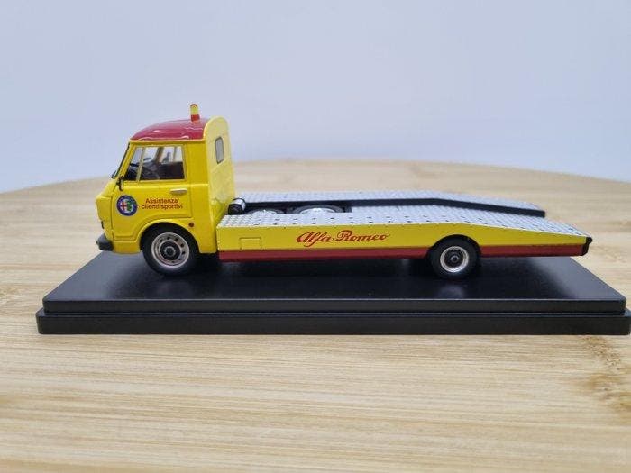 Mitica 1:43 - Modelauto - Alfa Romeo A12 (F12) Series 2 -, Hobby en Vrije tijd, Modelauto's | 1:5 tot 1:12