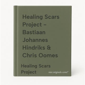 Healing Scars Project - Bastiaan Johannes Hindriks & Chris, Verzenden, Zo goed als nieuw, Healing Scars Project