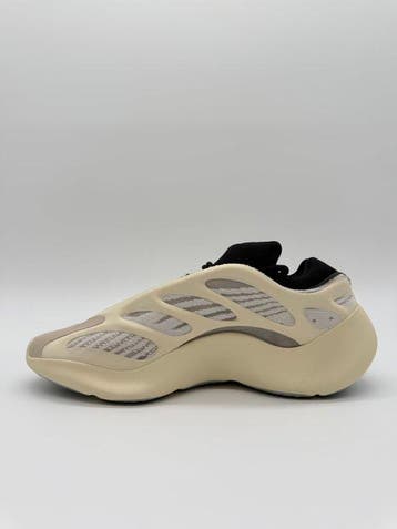 Yeezy X Adidas - Yeezy 700 V3 Azael - Sneakers - Maat: EU 43