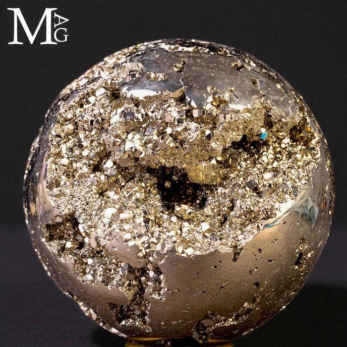 Pyrietbol — Geodische Formatie met kubische kristallen -, Verzamelen, Mineralen en Fossielen