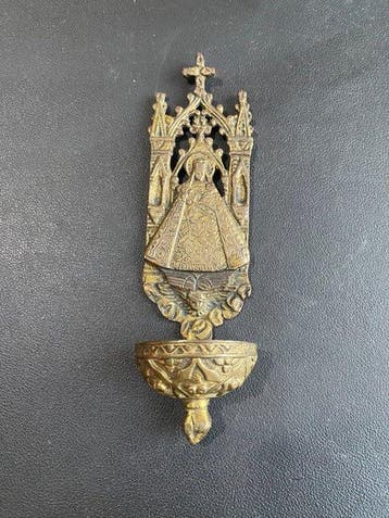 Wijwatervat - 1850-1900 - Neogotisch Onze-Lieve, Antiek en Kunst
