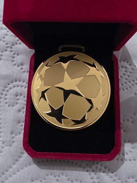 Real Madrid - Kampioenschaps voetbal competitie - 2016 -, Verzamelen, Overige Verzamelen