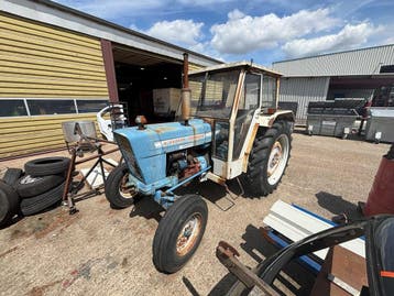 Online veiling - Ford Oldtimer tractor, Ophalen
