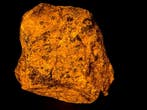 Superhelder en groot gouden svabiet. Fluorescerende -