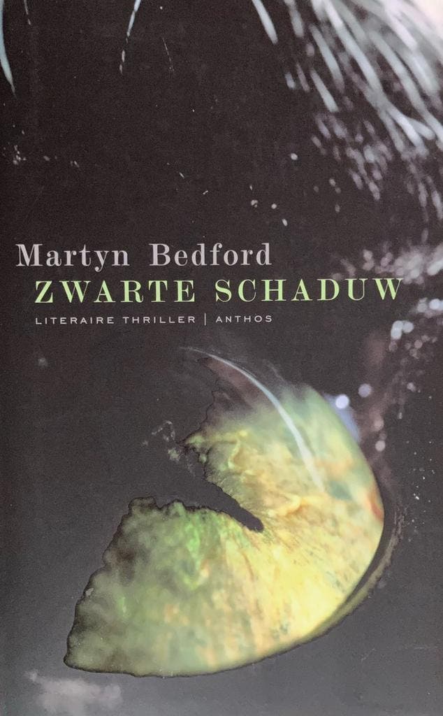 ZWARTE SCHADUW 9789041405593 M. Bedford, Boeken, Romans, Gelezen, Verzenden